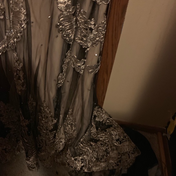 Tan size 8 - Picture 3 of 4